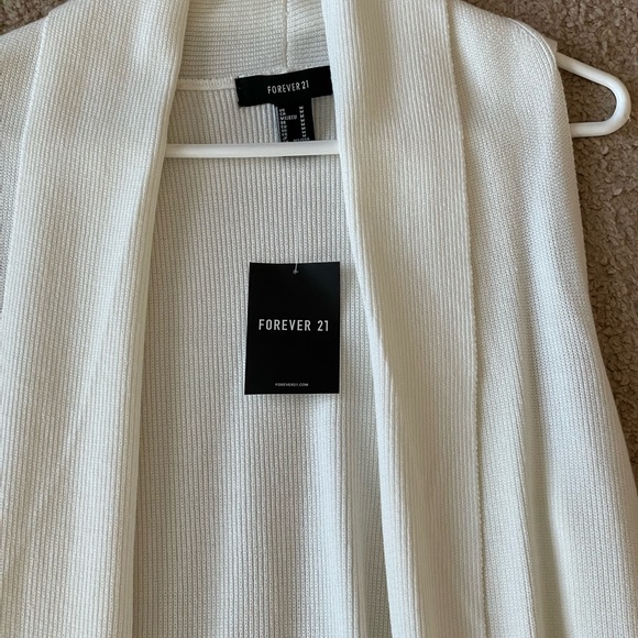 Sweater vest - Picture 2 of 6